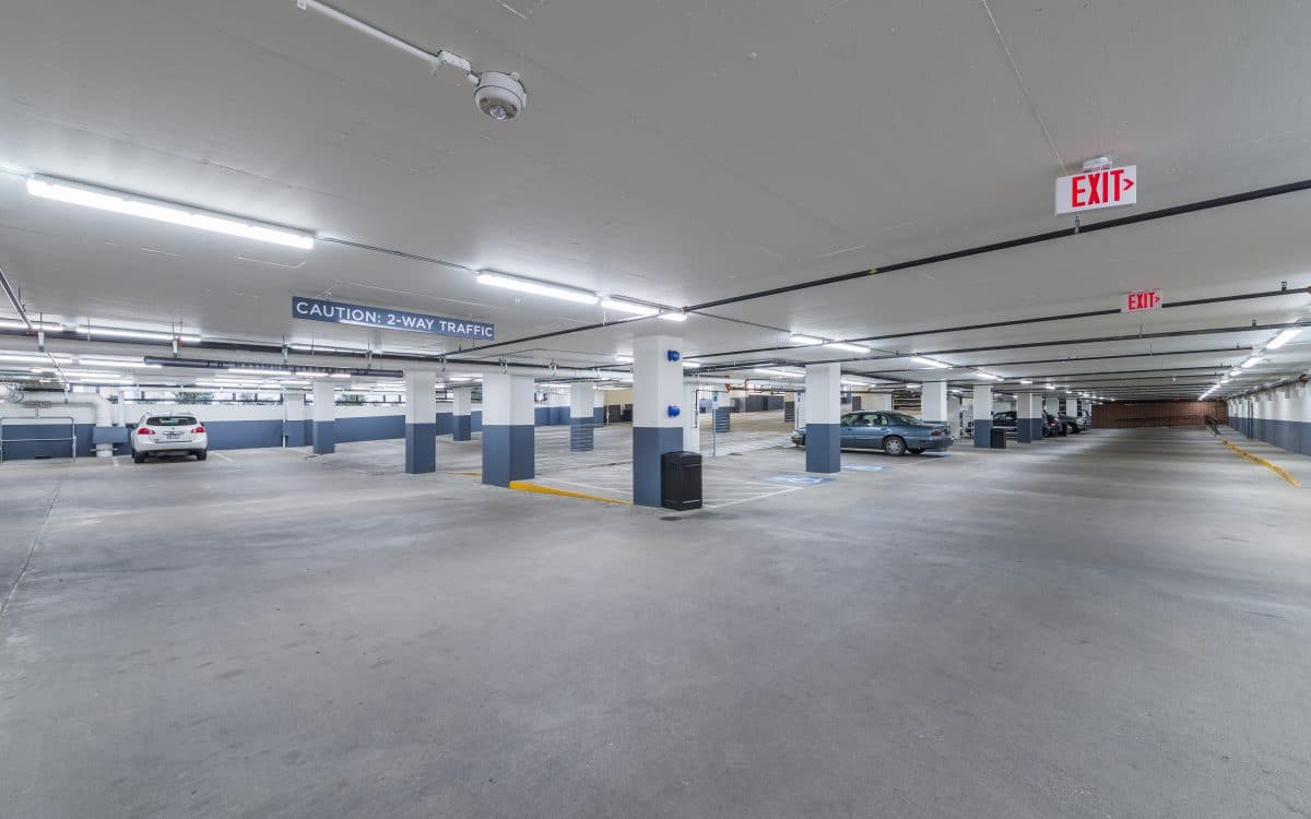 Lincoln-Knox Parking Garage